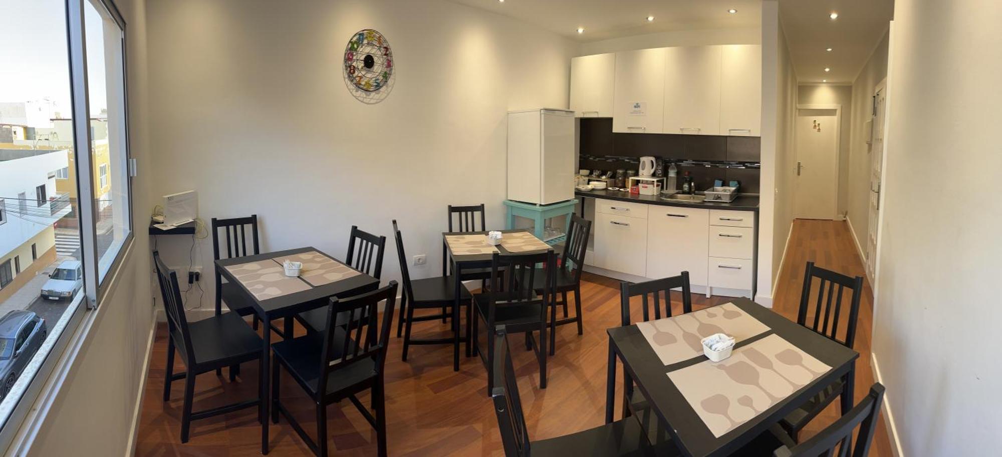 B&B Paraiso Tenerife Super Economy Rooms Airport Лос Абригос Екстериор снимка